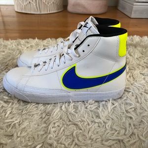 Gently worn Nike high top blazers!